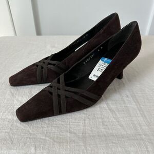 Women's Stuart Weitzman Vintage Brown Suede Grosgrain Trim‎ Pumps Heels Y2K 2007
